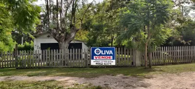 Casa tipo Quinta sobre dos parcelas – Casa en venta en Moreno
