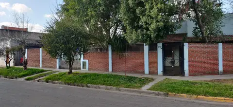 Casa Americana en Esquina, Hurlingham: foto 1 de la galería