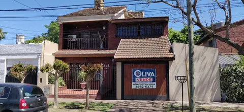 Hermoso chalet – Casa en venta en Hurlingham