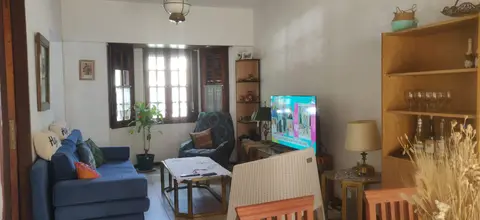 Chalet en dos plantas, Hurlingham: foto 3 de la galería