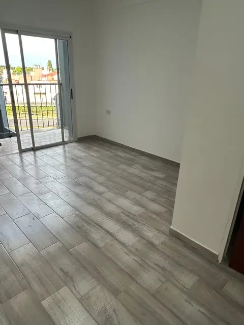 Monoambiente en 2do Piso, Hurlingham: foto 1 de la galería