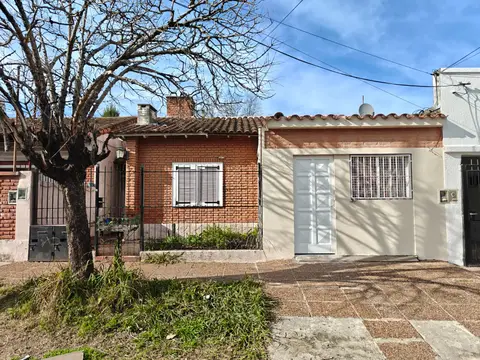 Casa en PH al frente – PH en alquiler en Villa Club