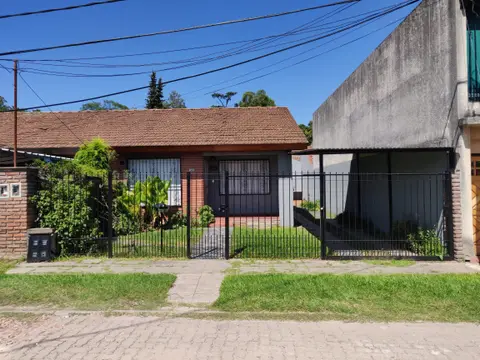 Chalet en Barrio Privado – Casa en venta en Barrio Los Troncos