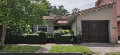Chalet en zona residencial – Casa en venta en Hurlingham