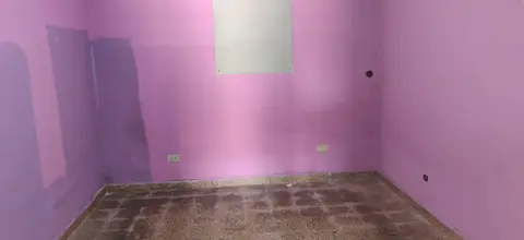 Casa a refaccionar sobre amplio lote, William C. Morris: foto 4 de la galería