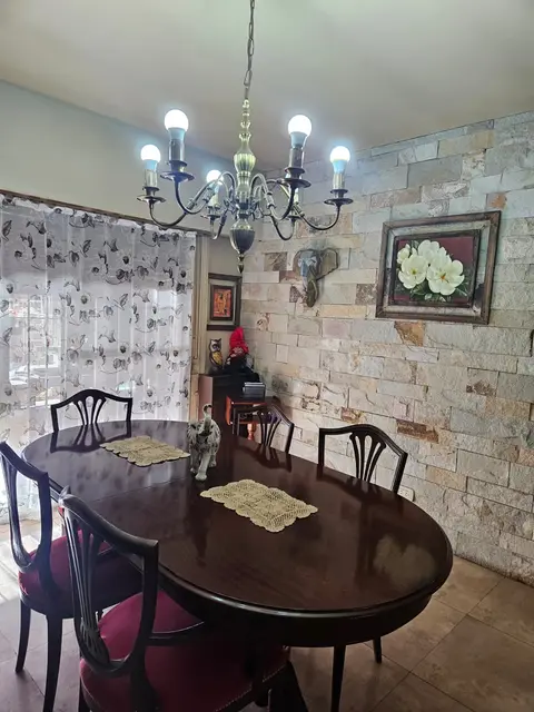 Chalet en dos plantas en zona residencial, Hurlingham: foto 4 de la galería