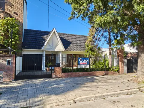 Hermosa casa a mts de estación, Villa Club: foto 1 de la galería