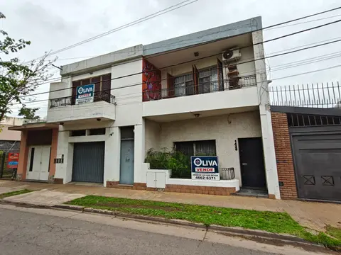 Casa con depto en block – Casa en venta en Hurlingham