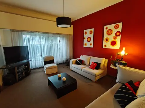 Casa con depto en block, Hurlingham: foto 2 de la galería