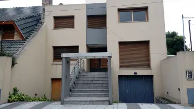 Impecable triplex a estrenar – Casa en venta en Hurlingham