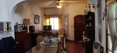 Casa en dos plantas, Morón: foto 4 de la galería