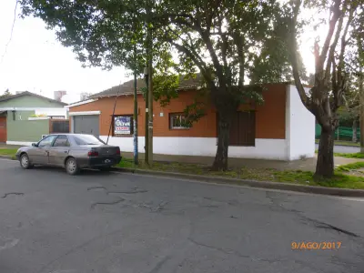 Casa en esquina, Hurlingham: foto 3 de la galería