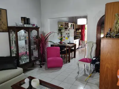 Chalet en muy buen estado, Hurlingham: foto 4 de la galería