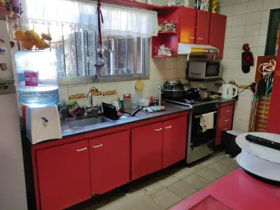 Excelente chalet con departamento al fondo, Villa Tesei: foto 2 de la galería